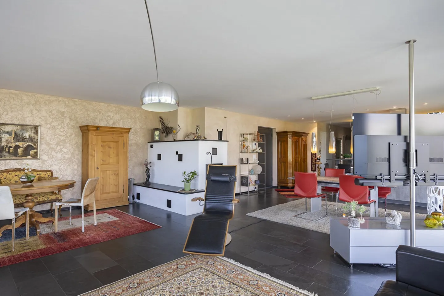 Spacious 3.5-room apartment with lake view and lift on the 1st floor - Photo 4 of 14