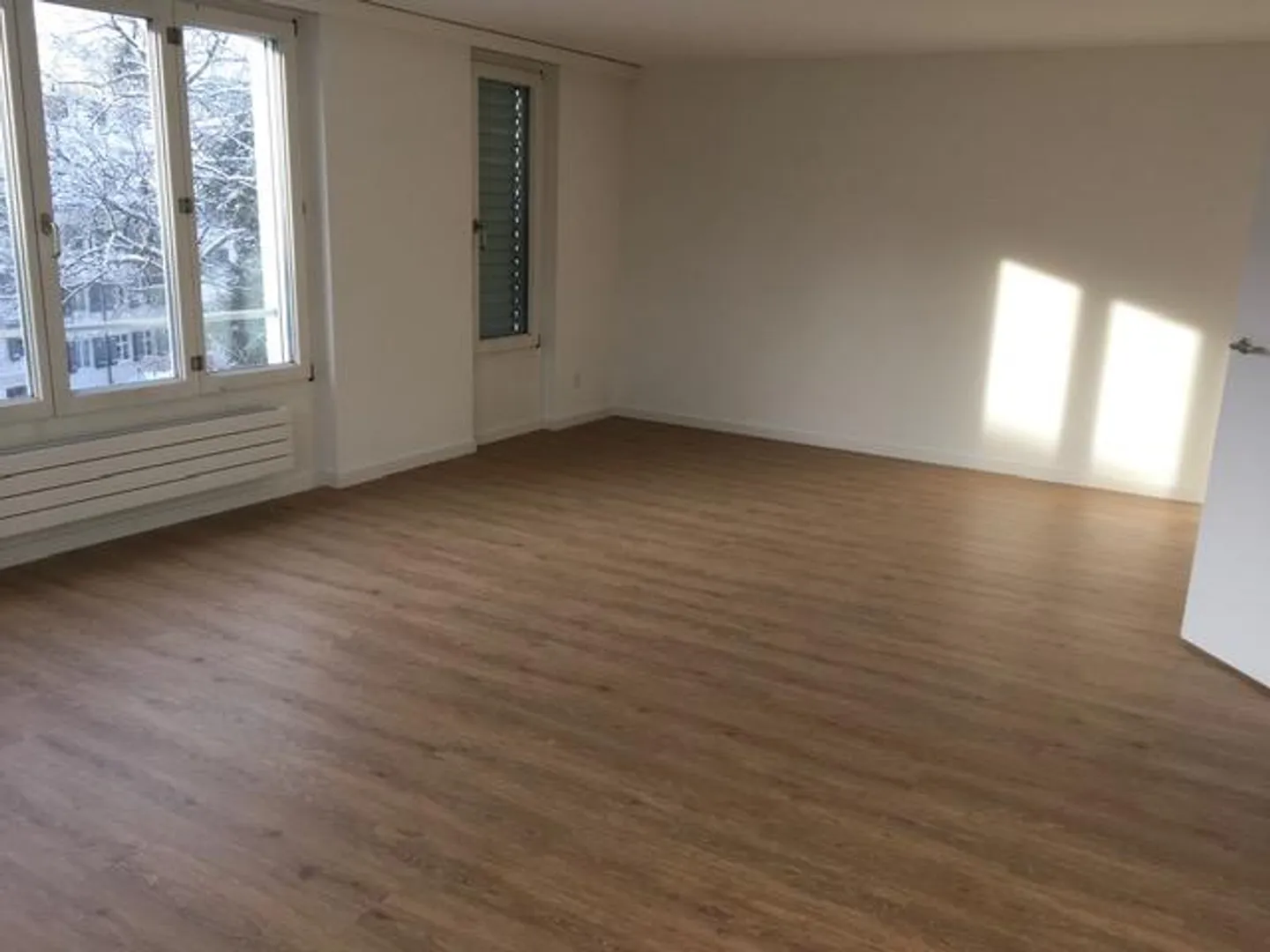 Spazioso appartamento di 3,5 locali in centro - Foto 3 di 6