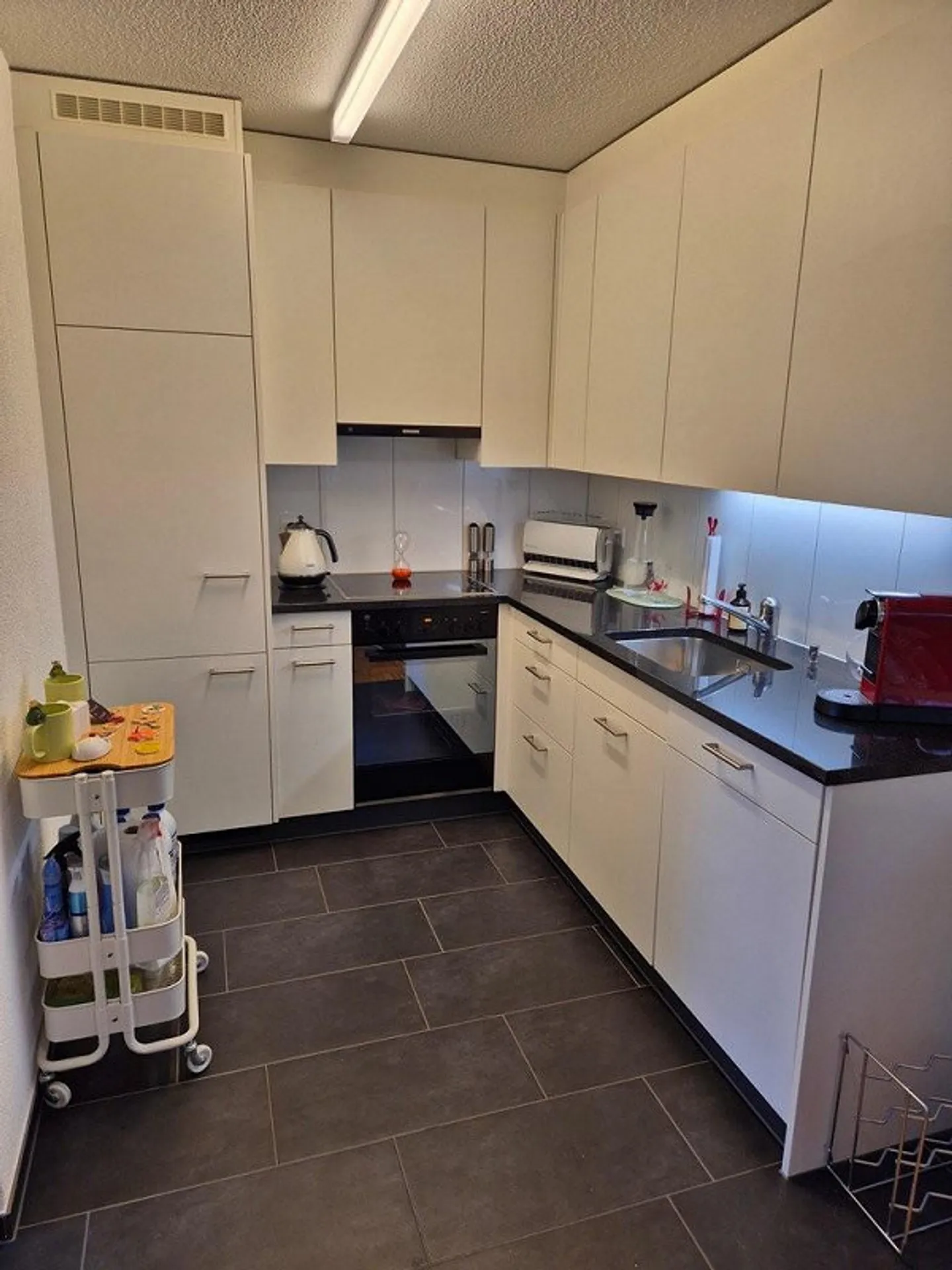 Appartamento ristrutturato al confine tra Affoltern/Oerlikon - Foto 1 di 7