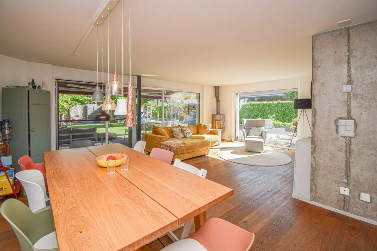 Modern 5.5-room semi-detached family house in a family-friendly location - Photo 11 of 29