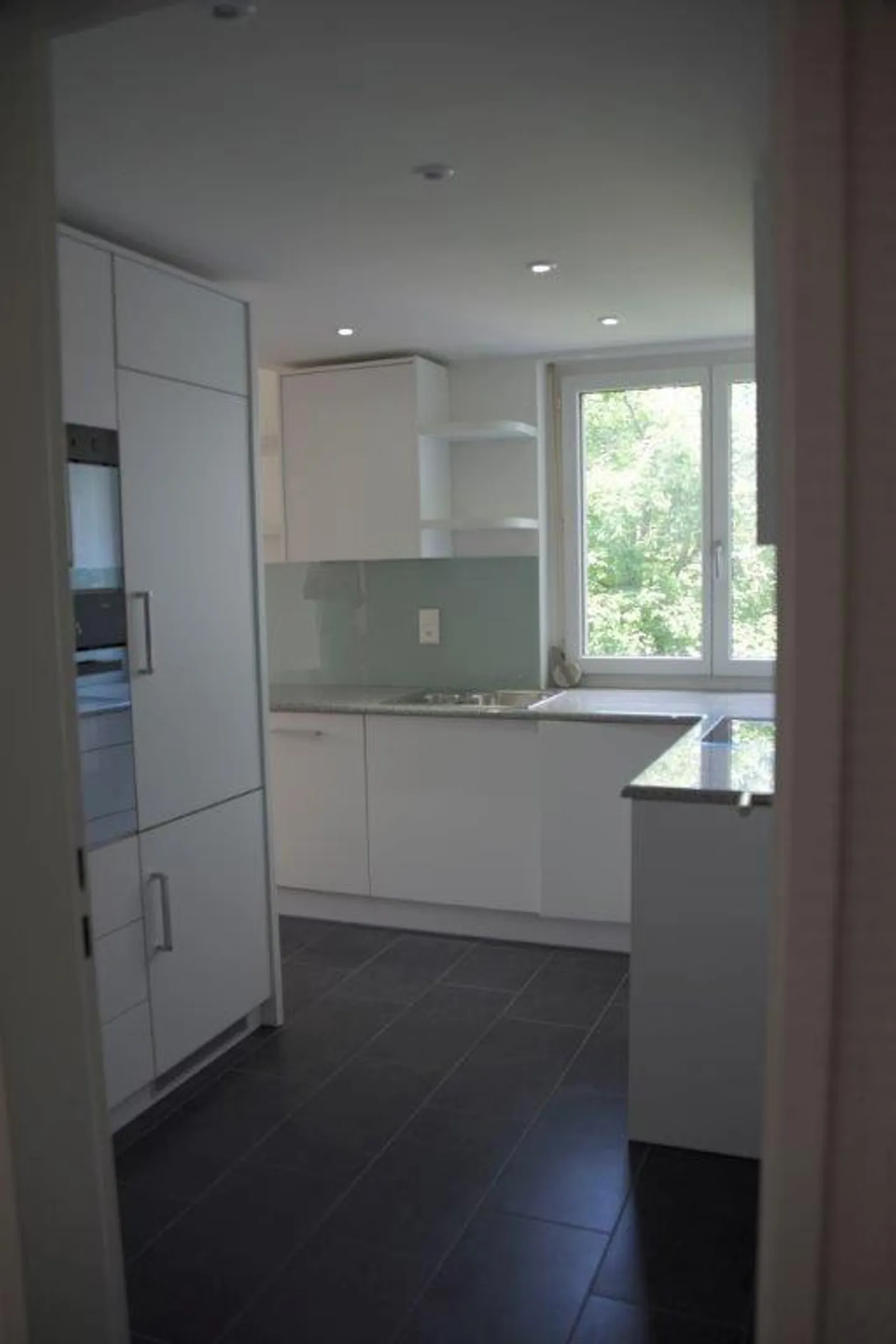 Appartement 5 pièces dans le meilleur emplacement - Photo 4 sur 8