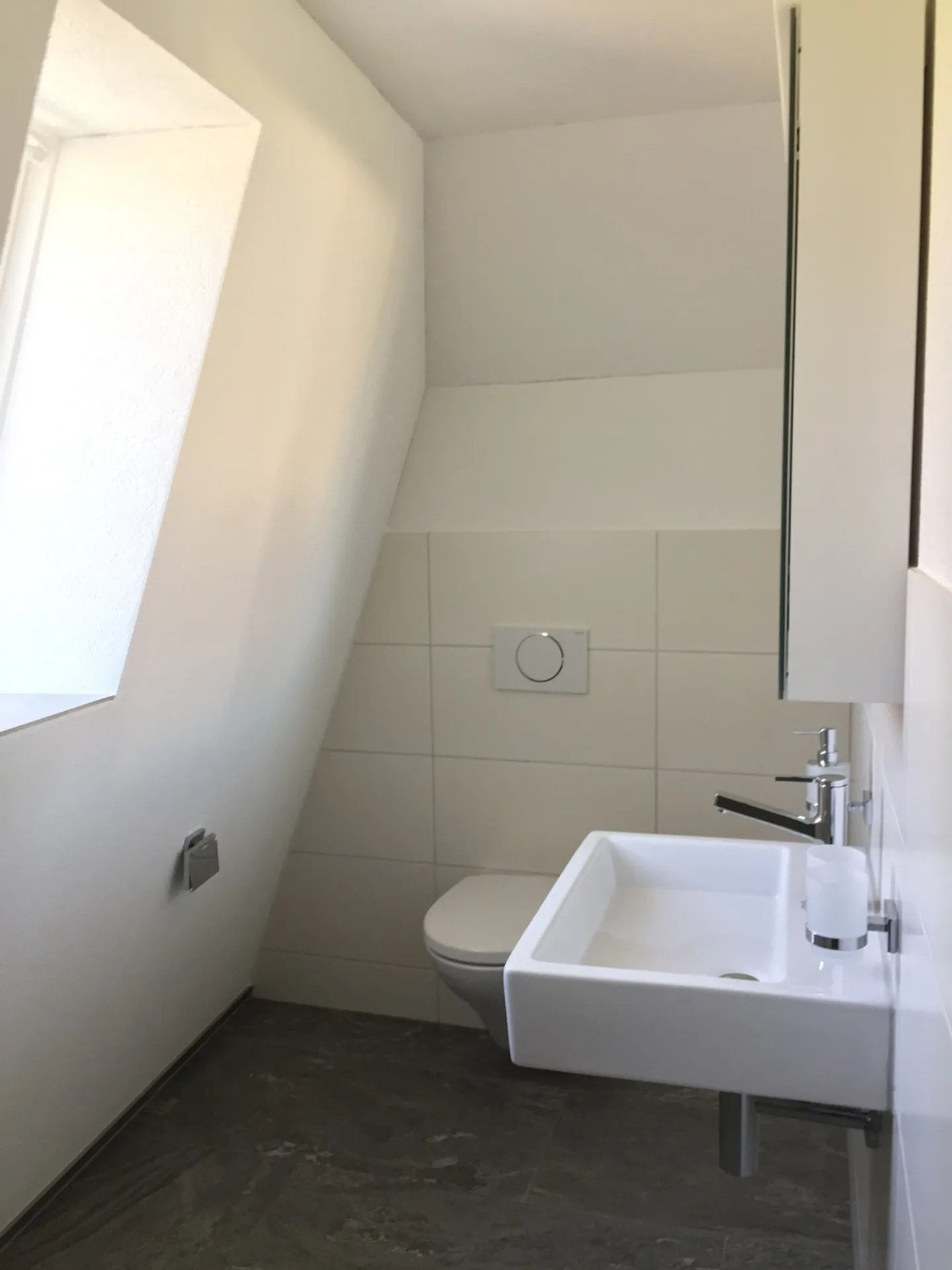 Appartement duplex 4,5 pièces avec beaucoup de charme - Photo 8 sur 11