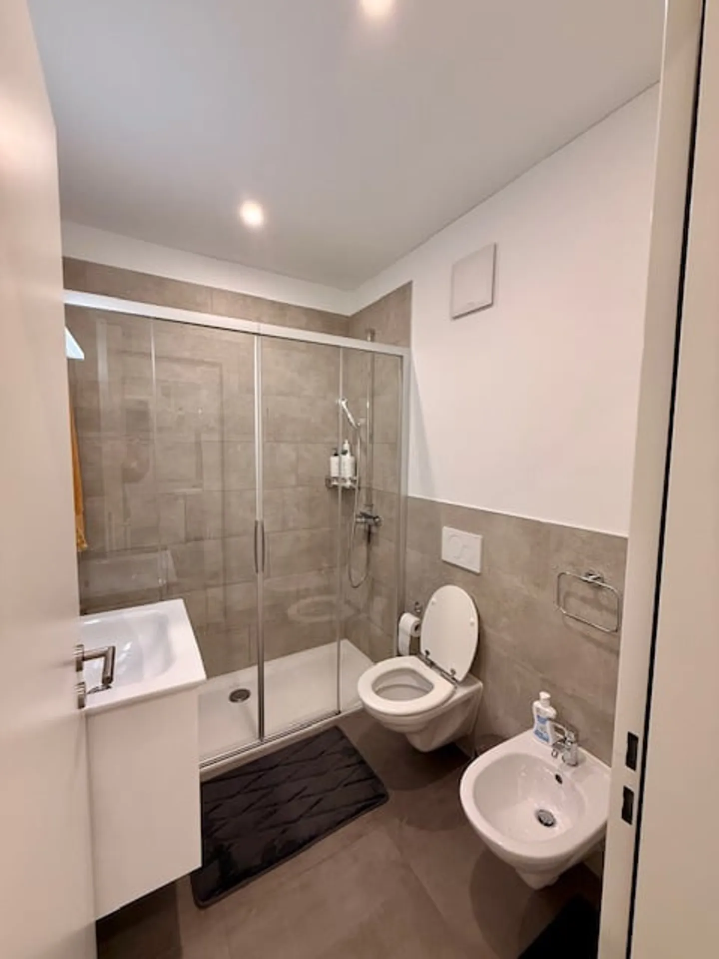 VEZIA: Appartamento 3.5 locali con giardino in affitto - Foto 8 di 12