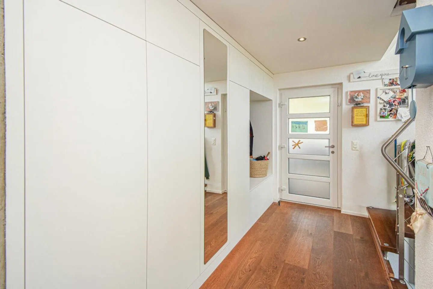 Modern 5.5-room semi-detached family house in a family-friendly location - Photo 12 of 29