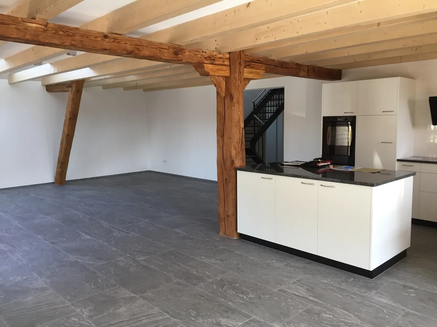 Appartement duplex 4,5 pièces avec beaucoup de charme - Photo 4 sur 11