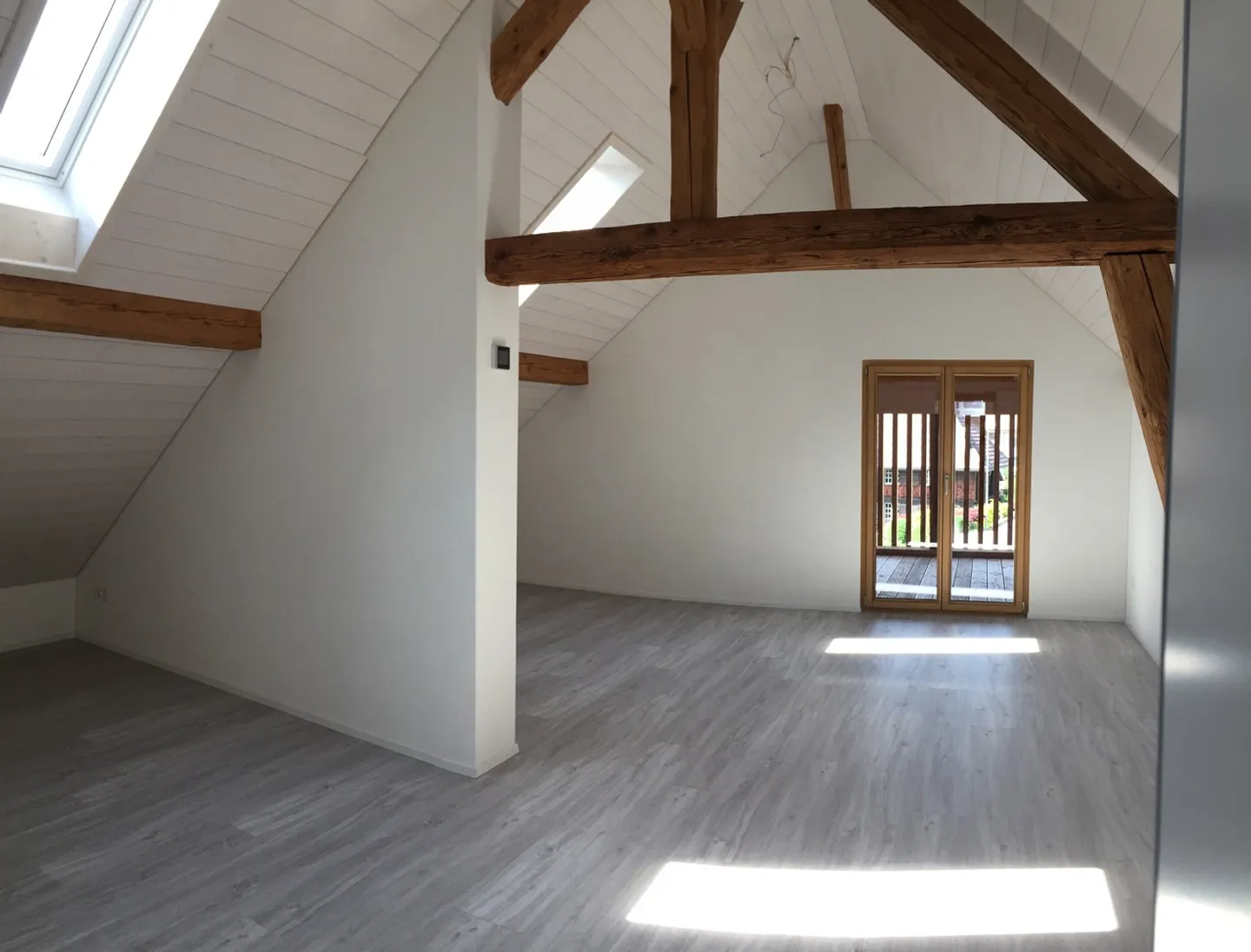 Appartement duplex 4,5 pièces avec beaucoup de charme - Photo 9 sur 11