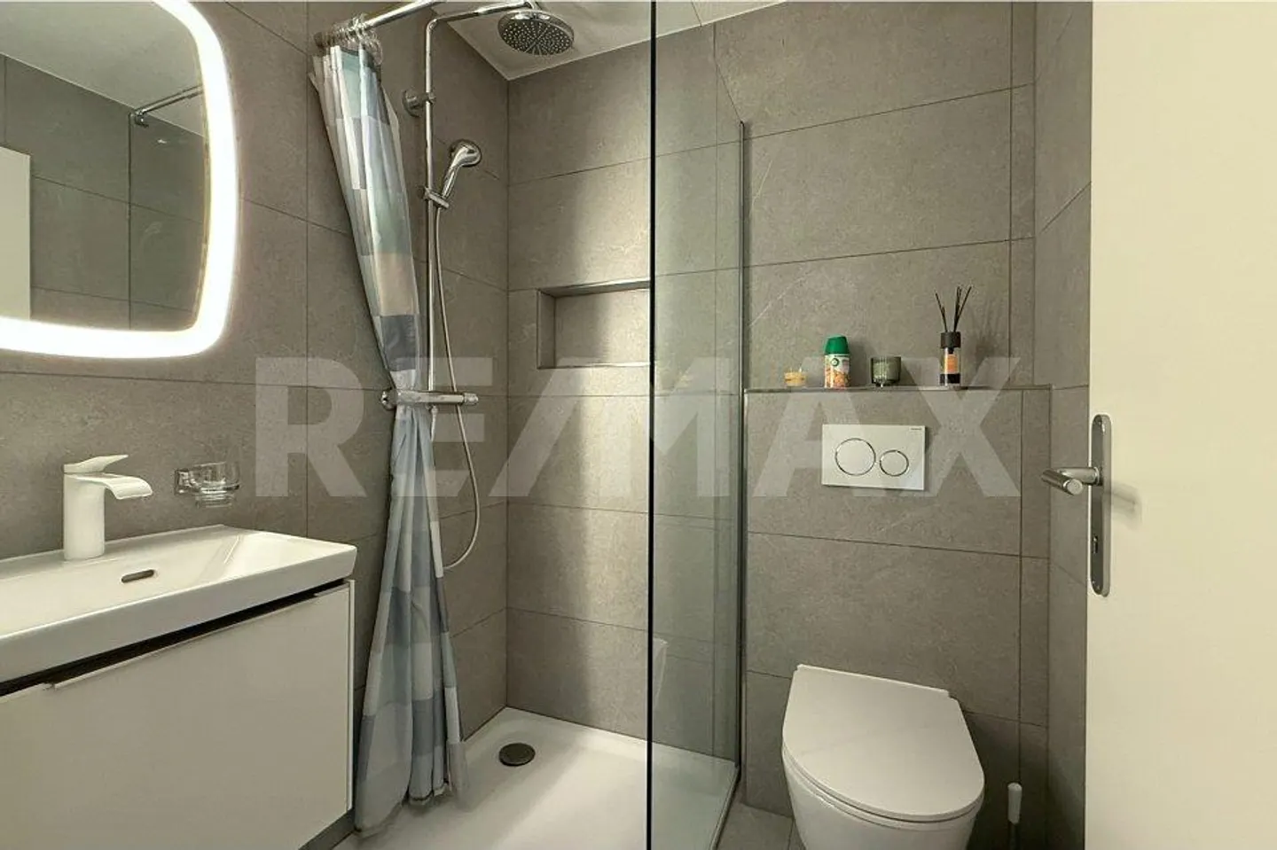 Beaucoup d'espace pour toute la famille – appartement moderne de 5½ pièces dans un endroit calme - Photo 2 sur 13