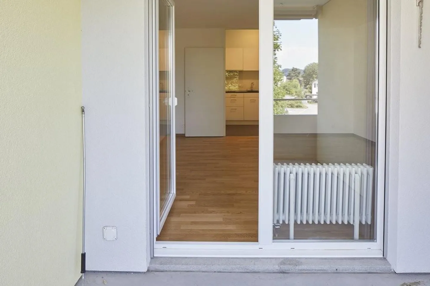 RENT WITHOUT DEPOSIT - Are you looking for your first apartment? - Photo 7 of 8