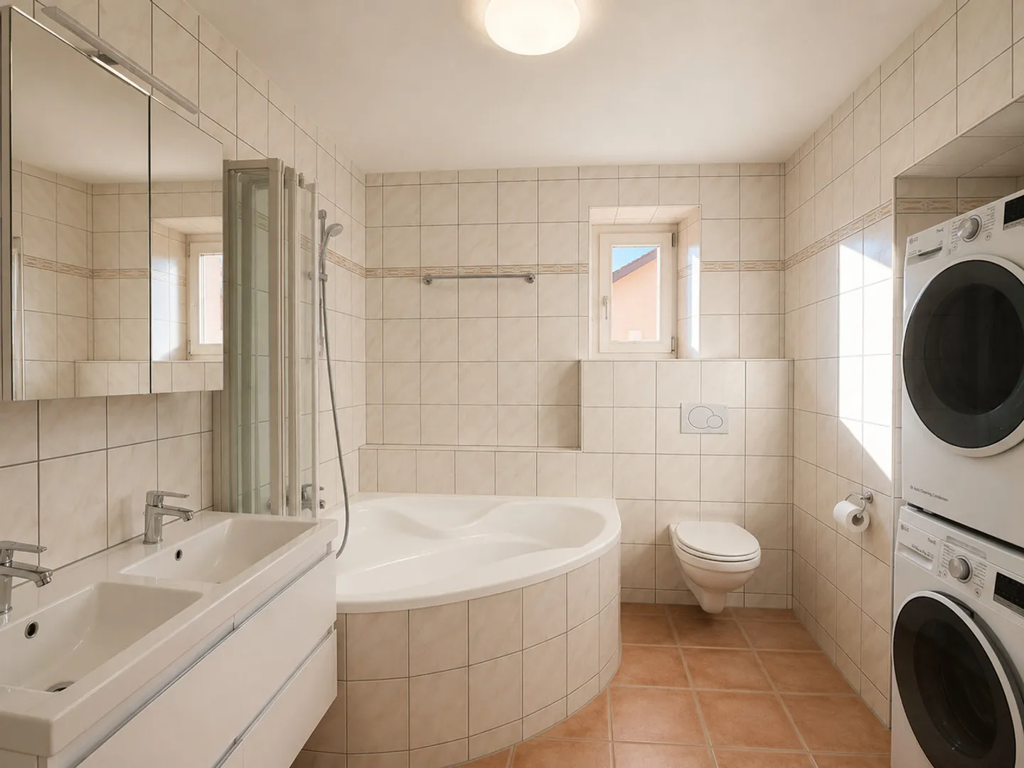 Appartamento ristrutturato di 4,5 stanze con garage - Foto 7 di 19