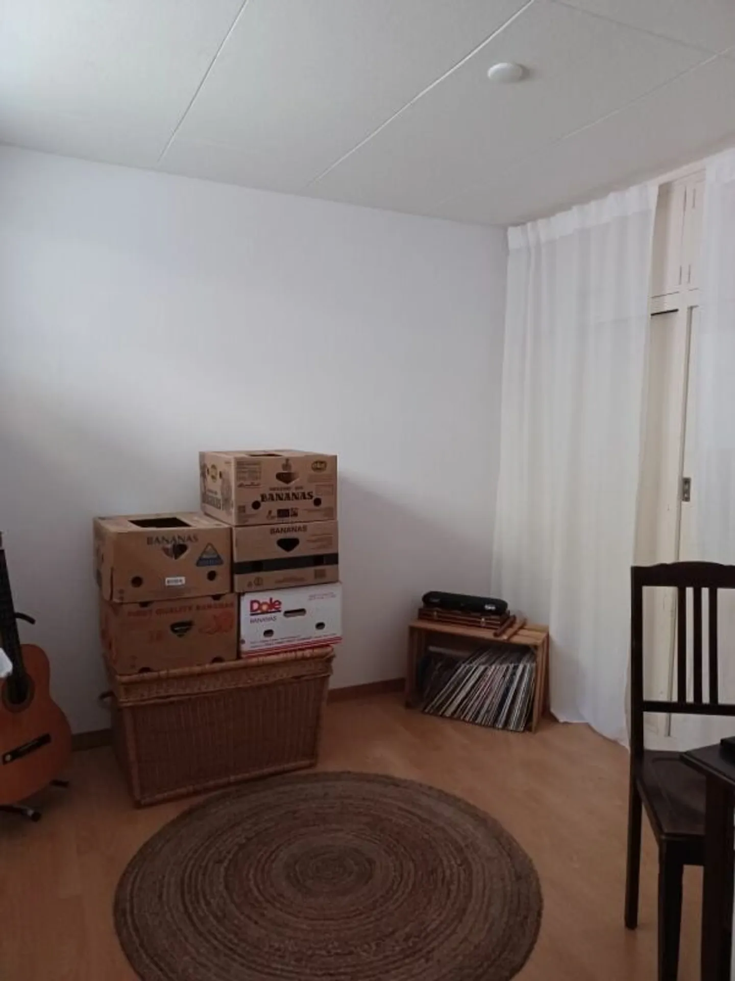 4-Room Corner Single-Family House with Lake View - Photo 7 of 10