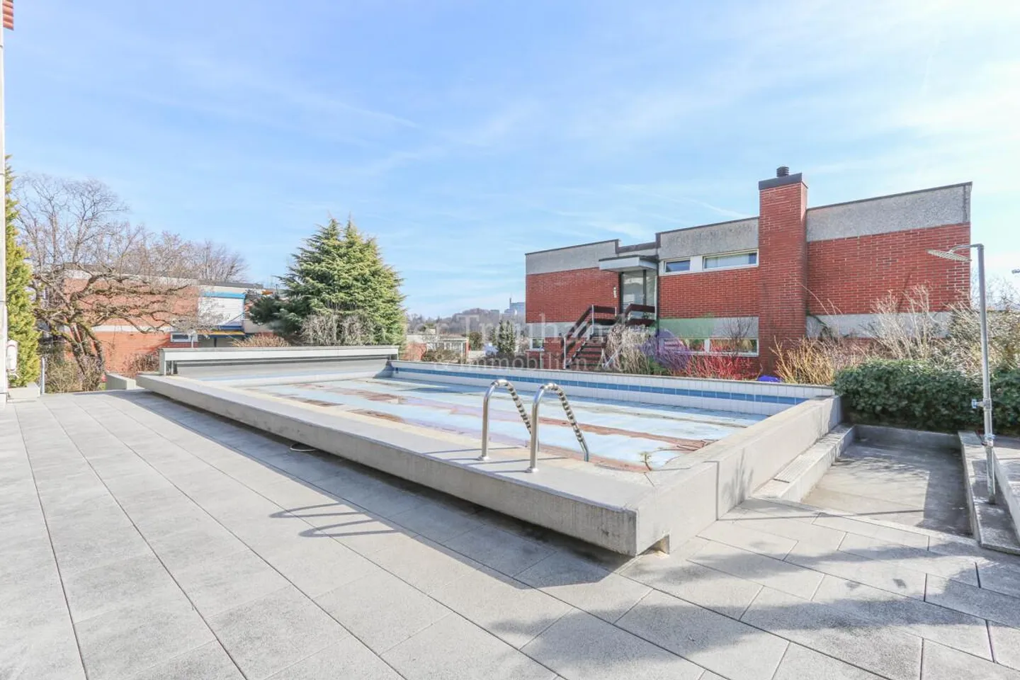 Living with added value: Apartment with access to a communal outdoor area - Photo 1 of 22