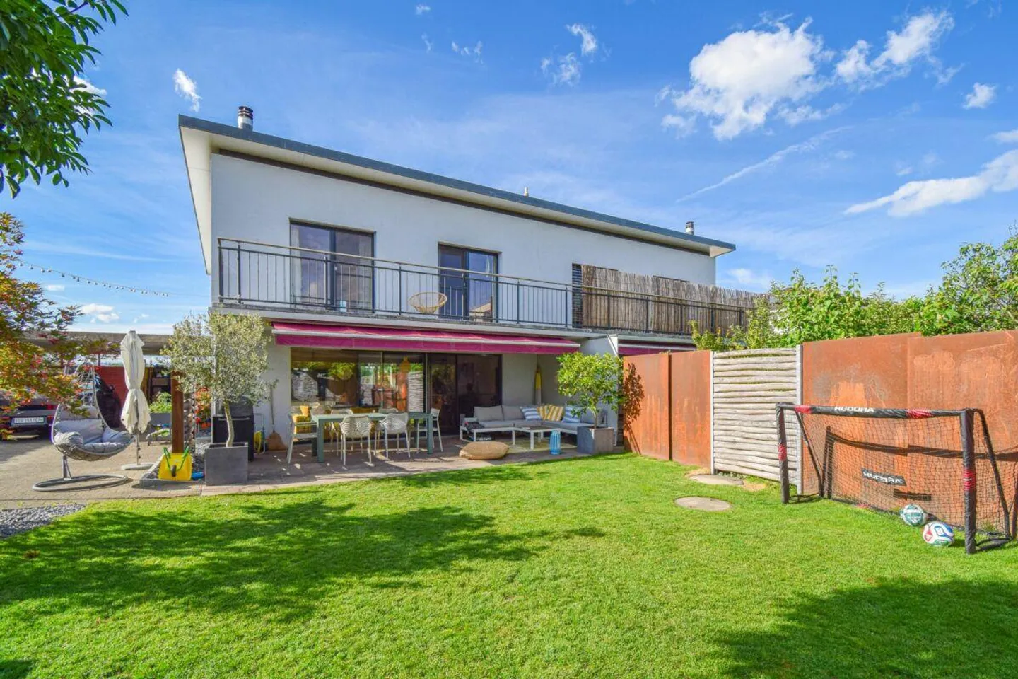 Modern 5.5-room semi-detached family house in a family-friendly location - Photo 27 of 29