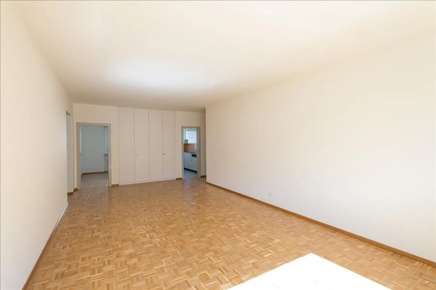 Appartamento soleggiato con balcone - Foto 10 di 10