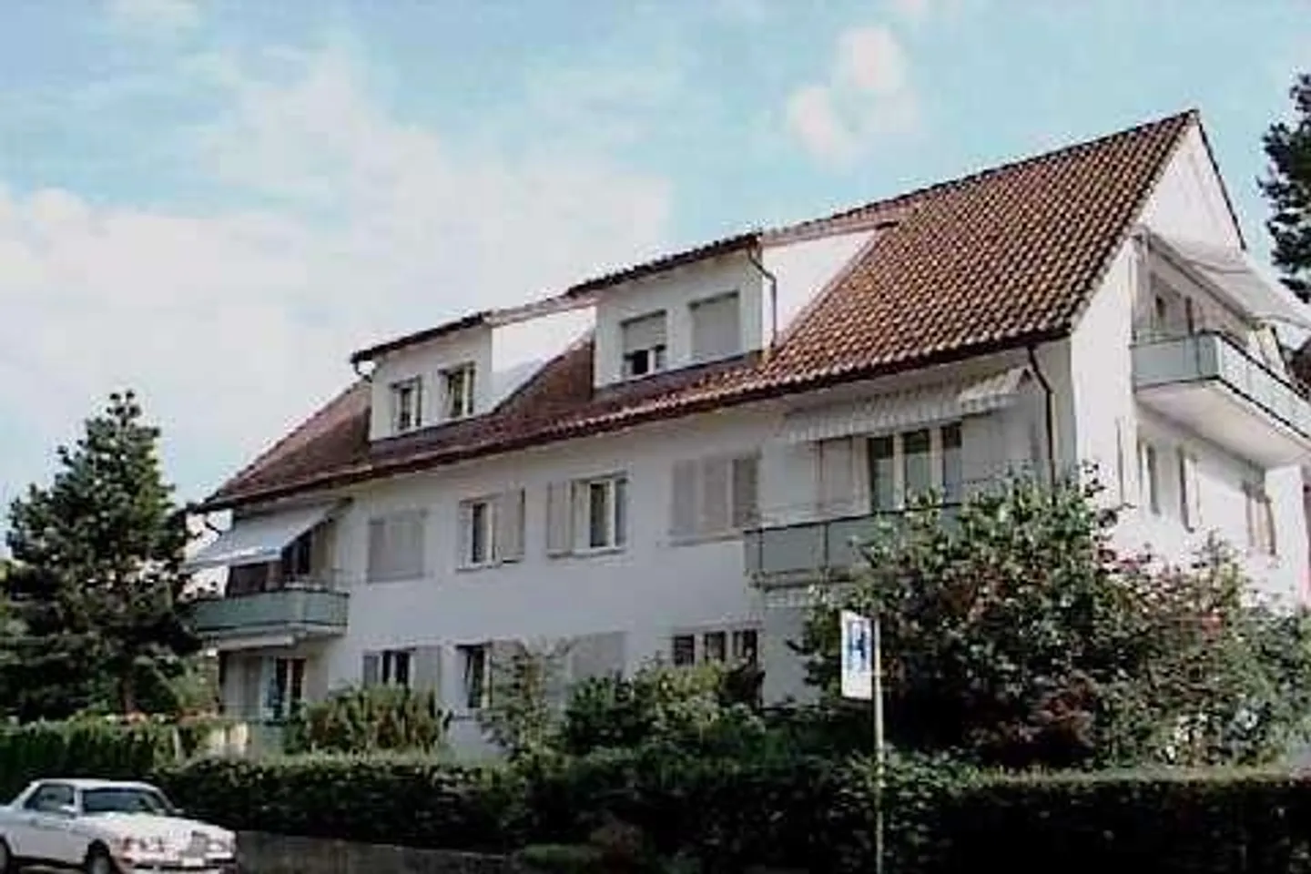 Place de parking à louer jusqu'au 30.09.2027 - Photo 1 sur 2