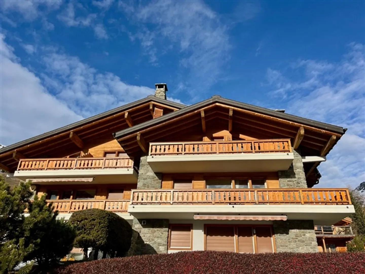 Charmantes Doppelhaus mit Talblick - Foto 11 von 12