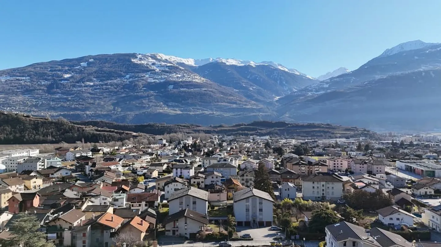 Appartamento nuovo di 3,5 locali con vista panoramica a Conthey - Foto 6 di 13