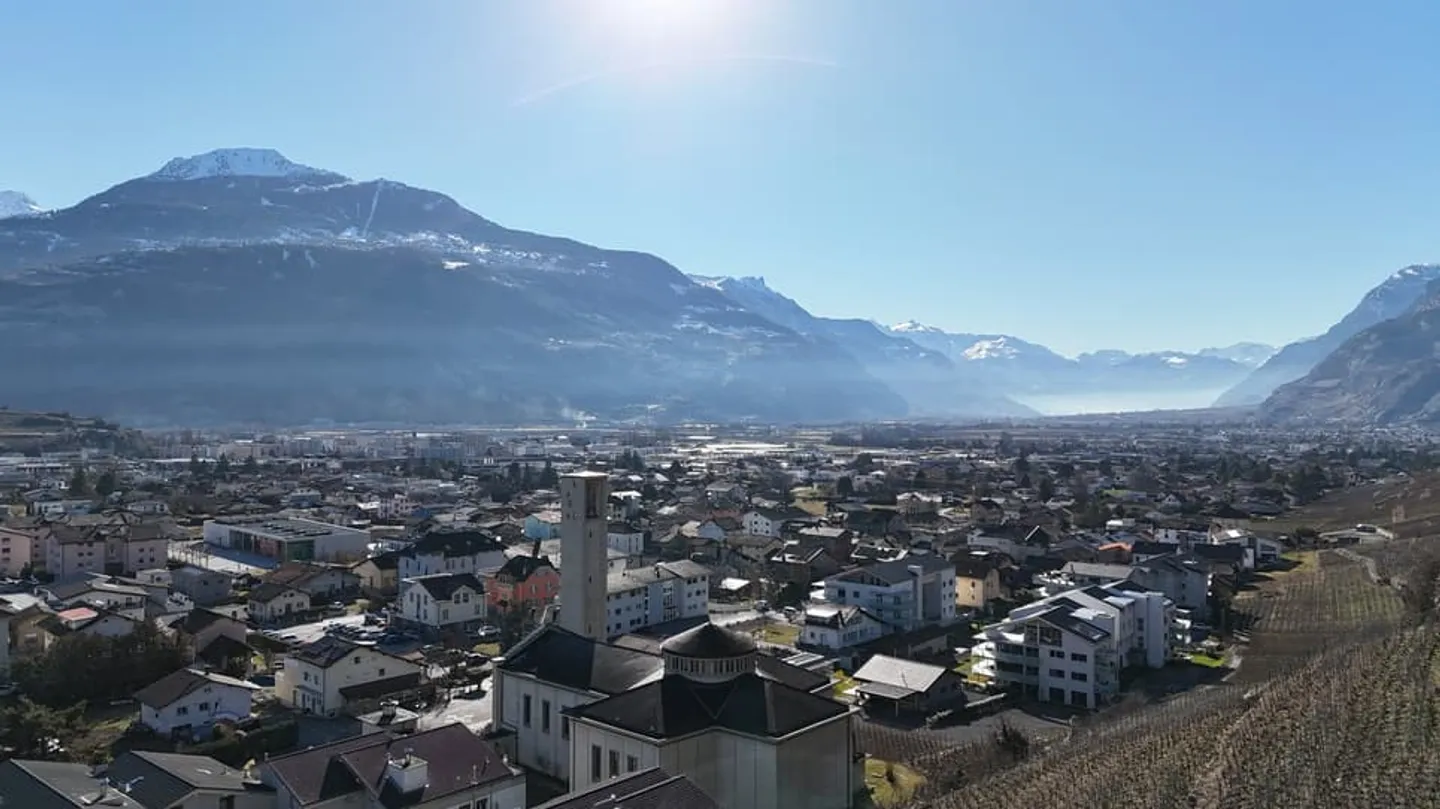 Appartamento nuovo di 3,5 locali con vista panoramica a Conthey - Foto 7 di 13