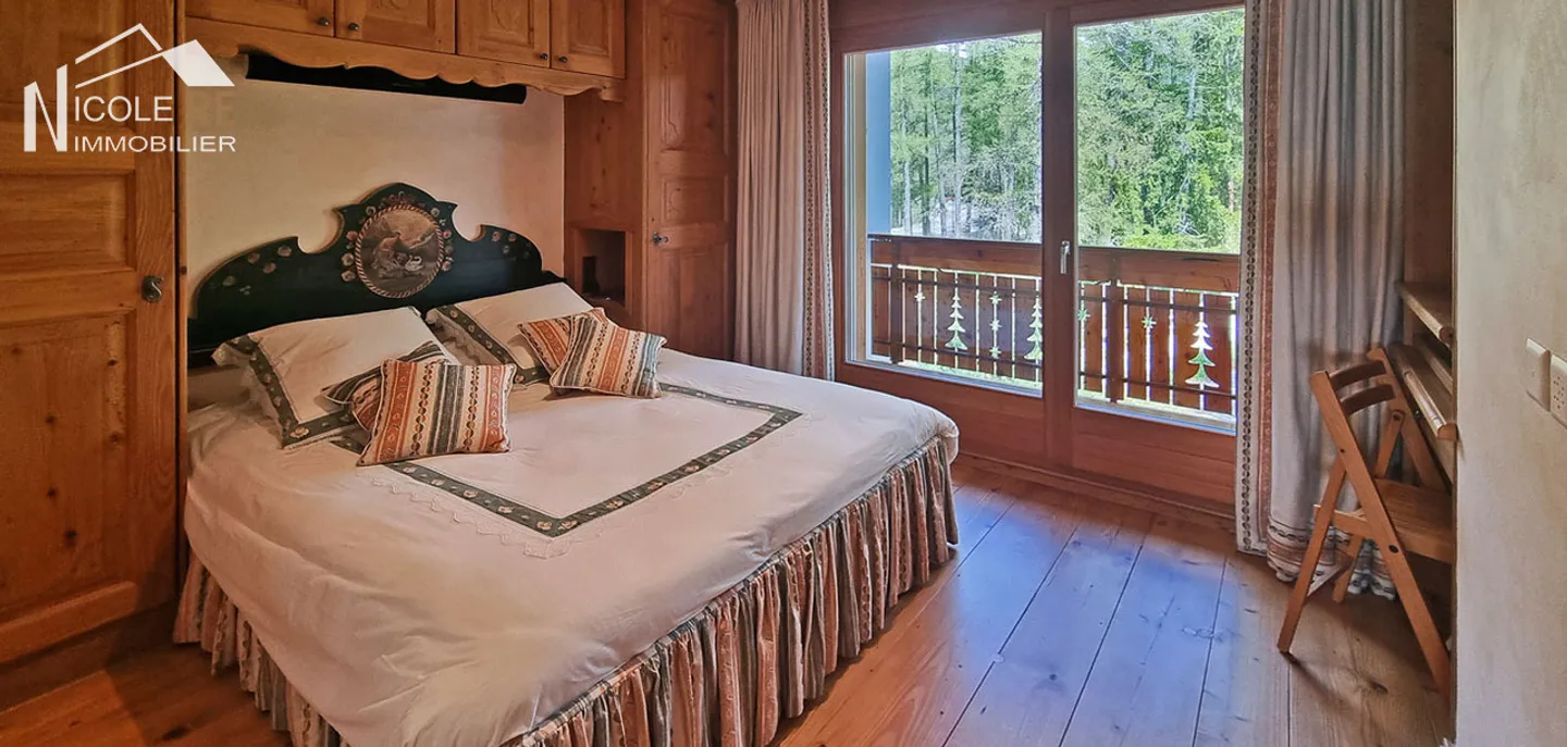 Luxury Apartment with Alpine Views - Photo 18 of 28