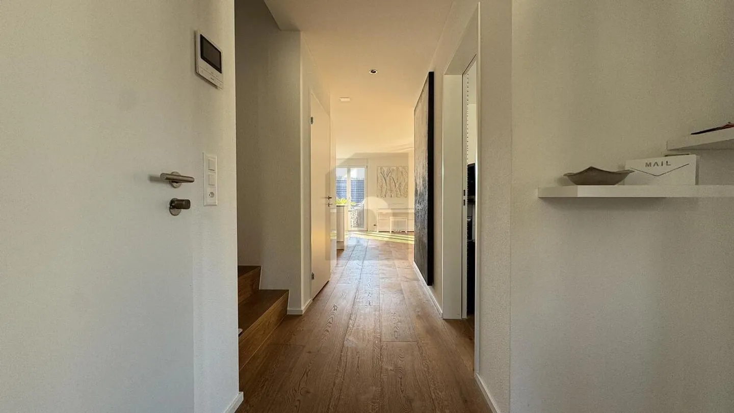 Duplex for sale - Photo 2 of 6