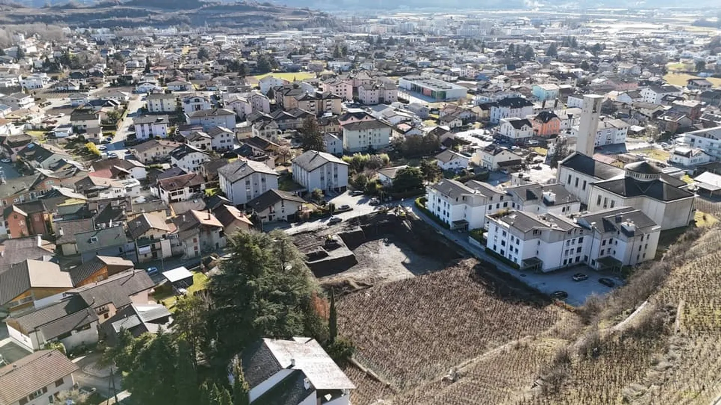 Appartamento nuovo di 3,5 locali con vista panoramica a Conthey - Foto 10 di 13