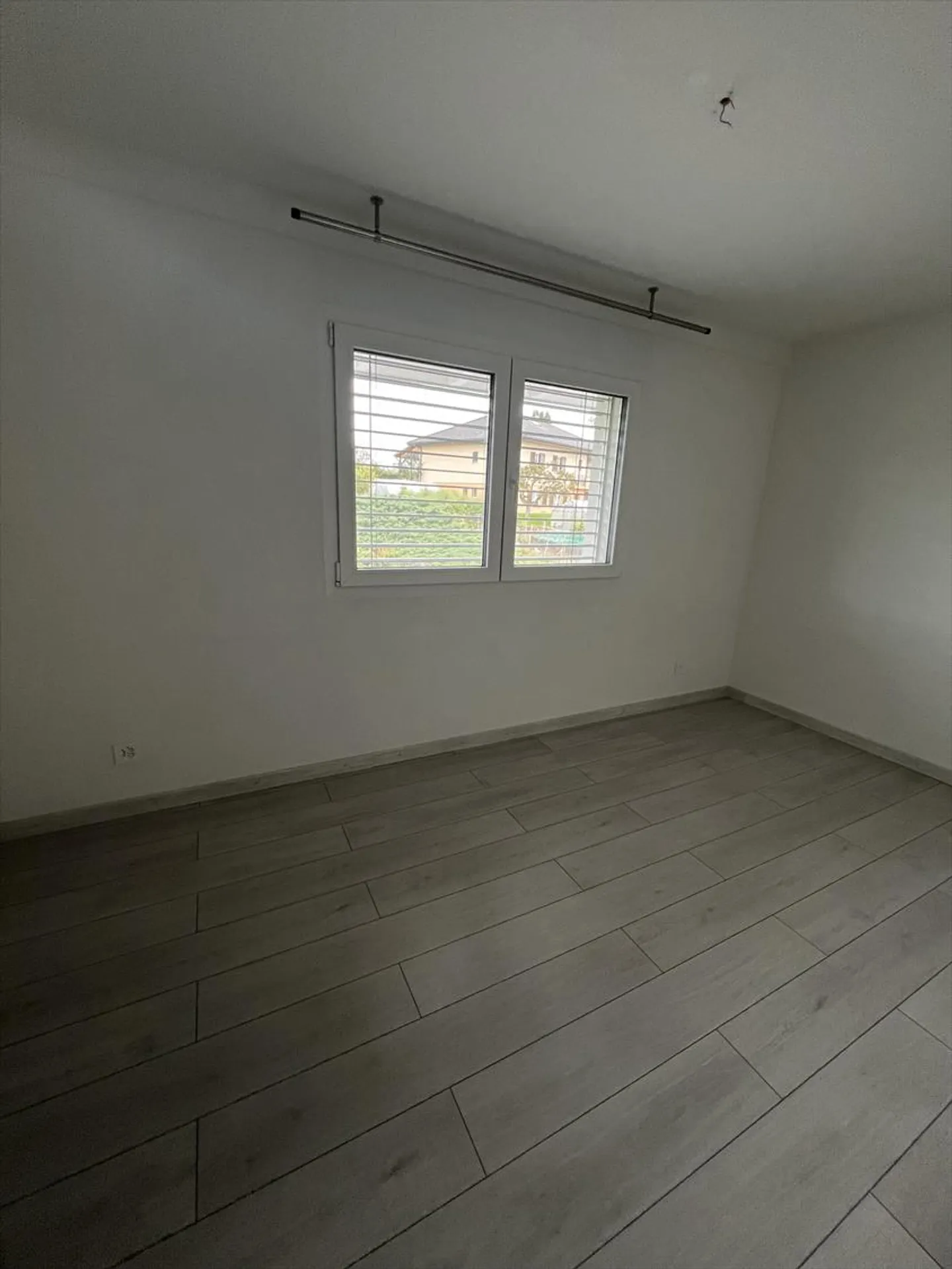 Magnifico appartamento 4,5 locali al piano terra con giardino - Foto 7 di 11