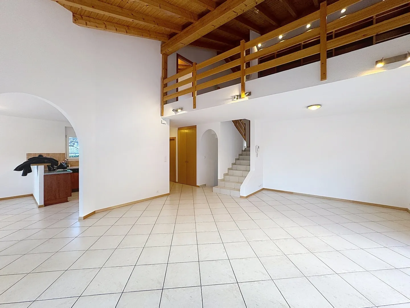 6-room Villa - Photo 3 of 13