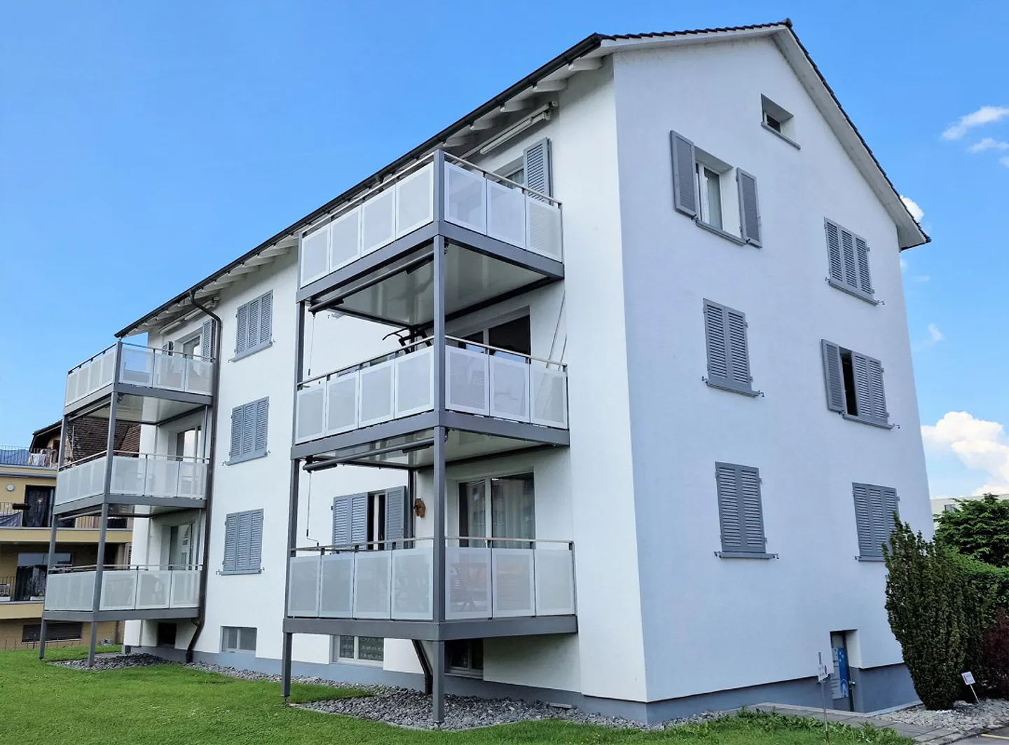 Moderne Wohnung mit grossem Balkon - Foto 1 von 10