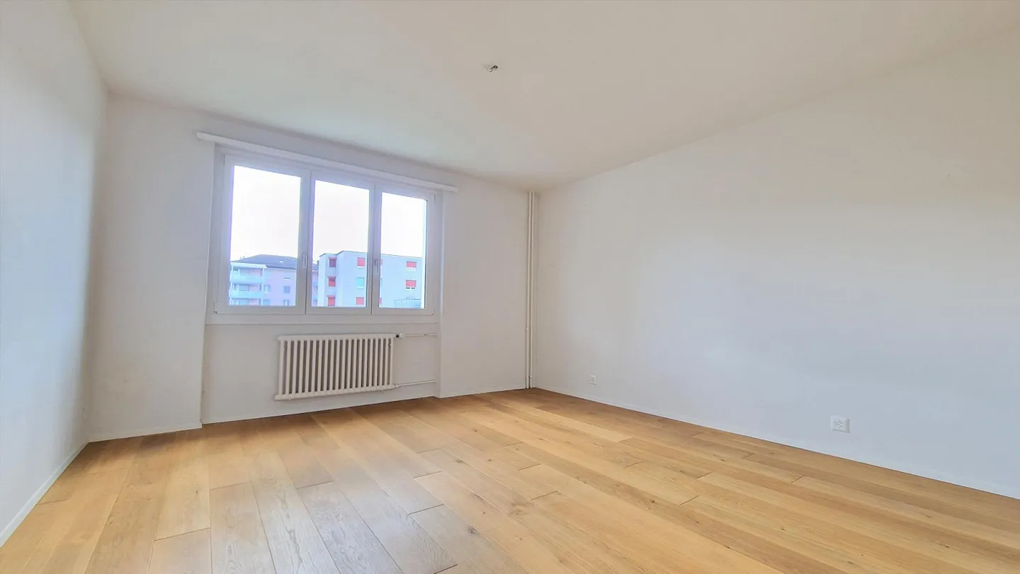 Moderne Wohnung mit grossem Balkon - Foto 7 von 10