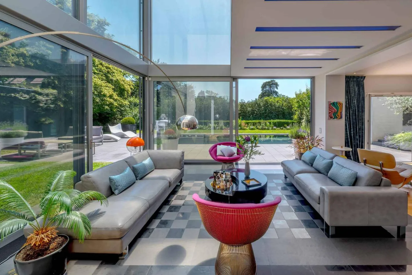 Elegant Family Home in Chêne-Bougeries - Photo 1 of 7
