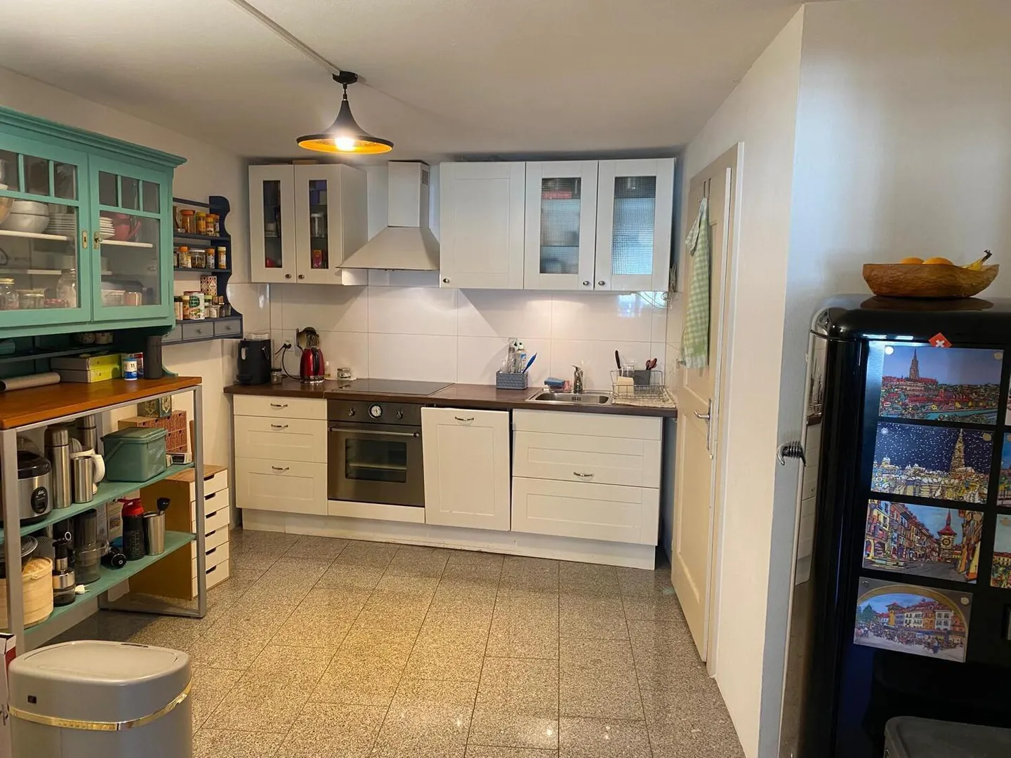 APPARTAMENTO 3 STANZE A BERN - MATTE, ARREDATO, TEMPORANEO - Foto 3 di 10