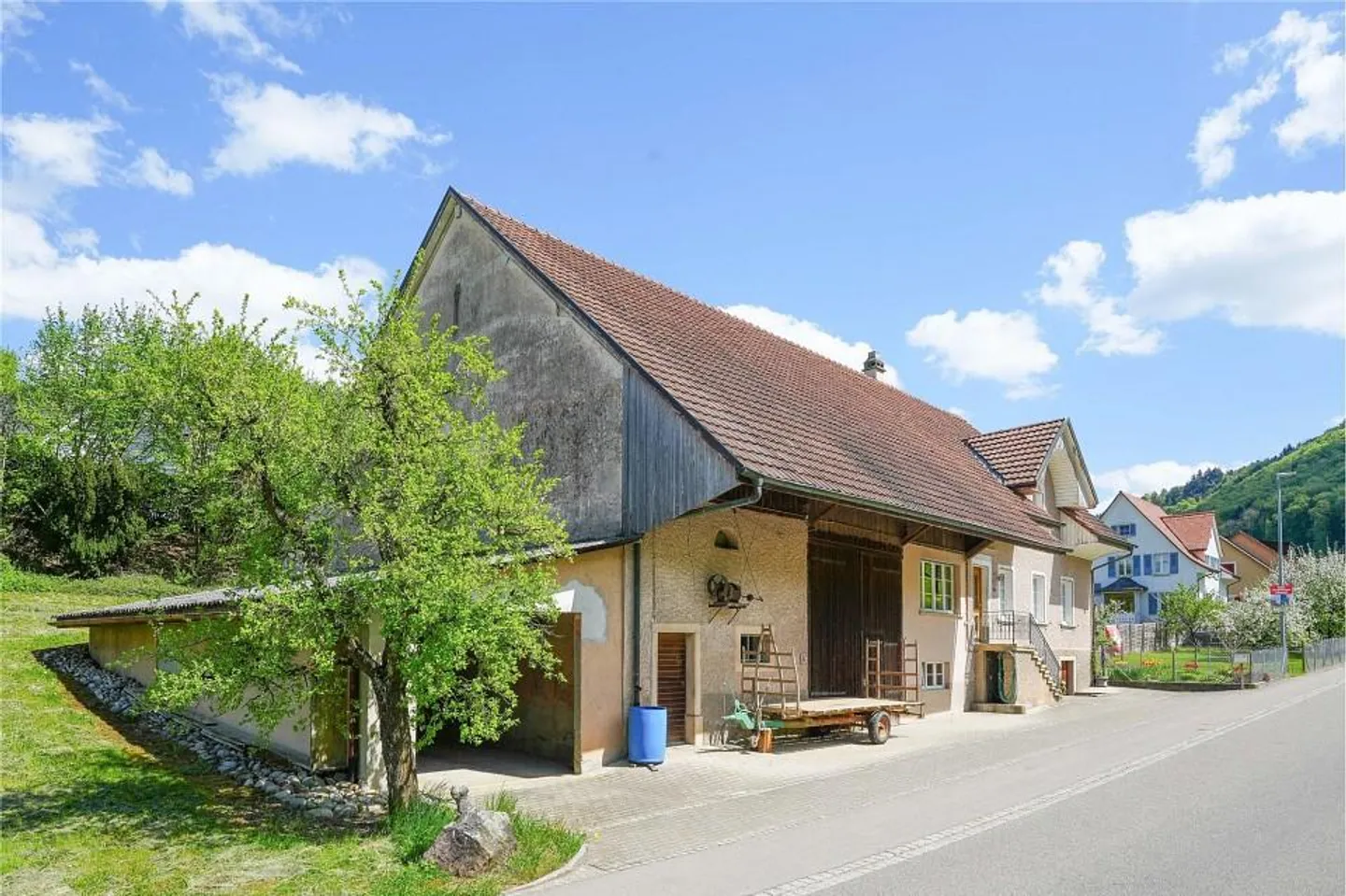 Ferme spacieuse et habitable avec réserve de terrain séparée - Photo 10 sur 13