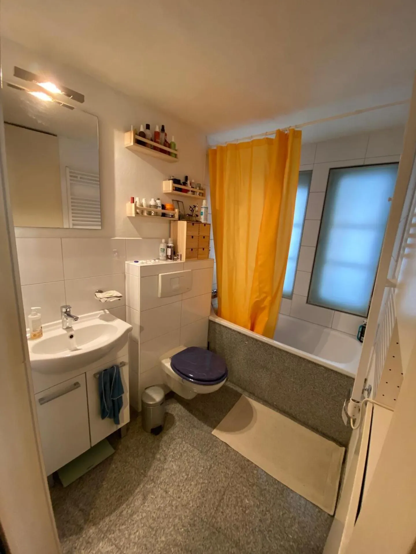 APPARTAMENTO 3 STANZE A BERN - MATTE, ARREDATO, TEMPORANEO - Foto 8 di 10