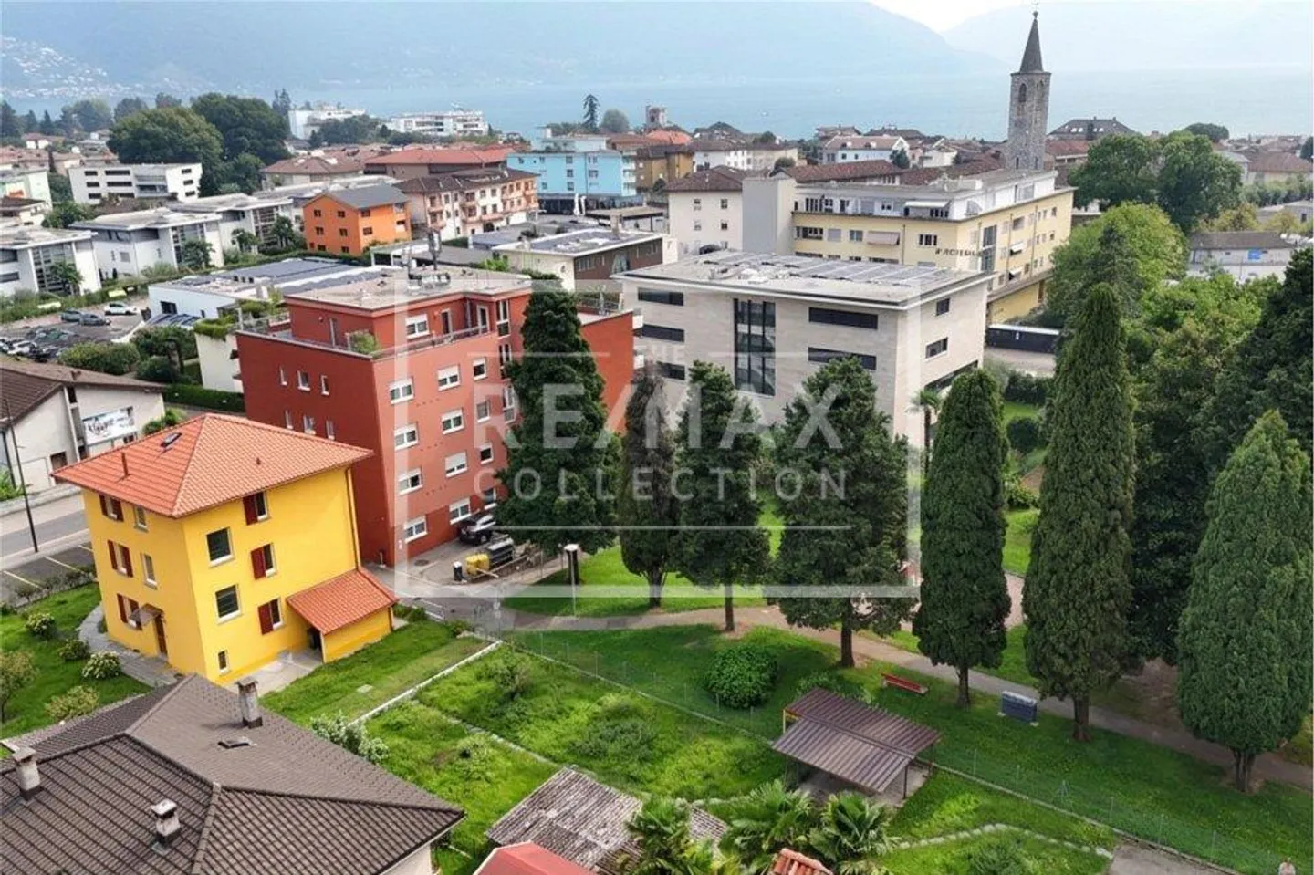 Terrain constructible dans une zone centrale et tranquille - Photo 5 sur 5