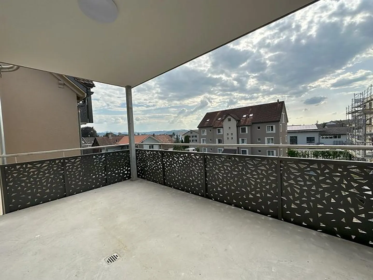 Appartamento moderno e luminoso di 3,5 stanze - Foto 9 di 13