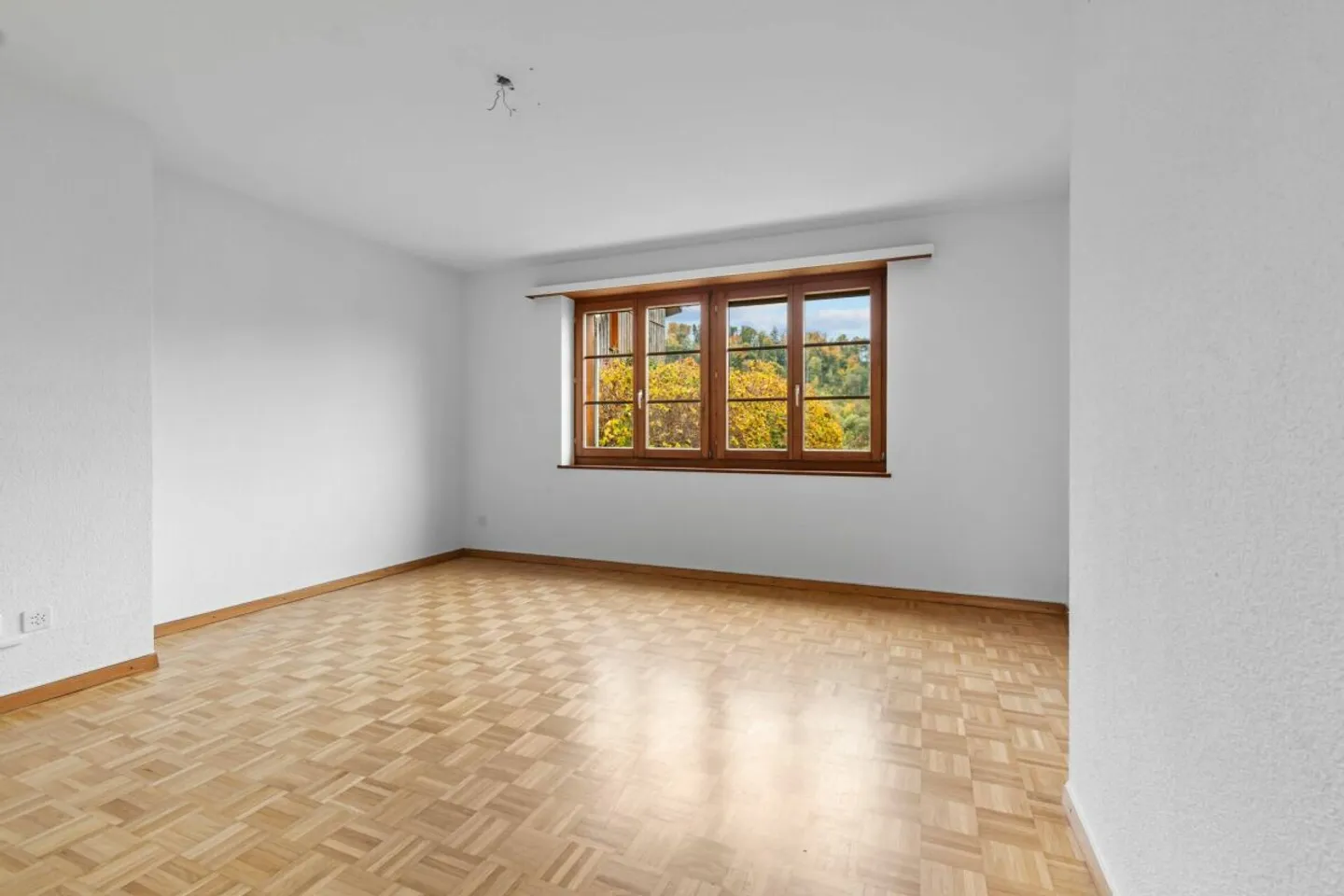 6.5-Room Semi-Detached House in a Preferred Location in Zwingen! - Photo 9 of 17