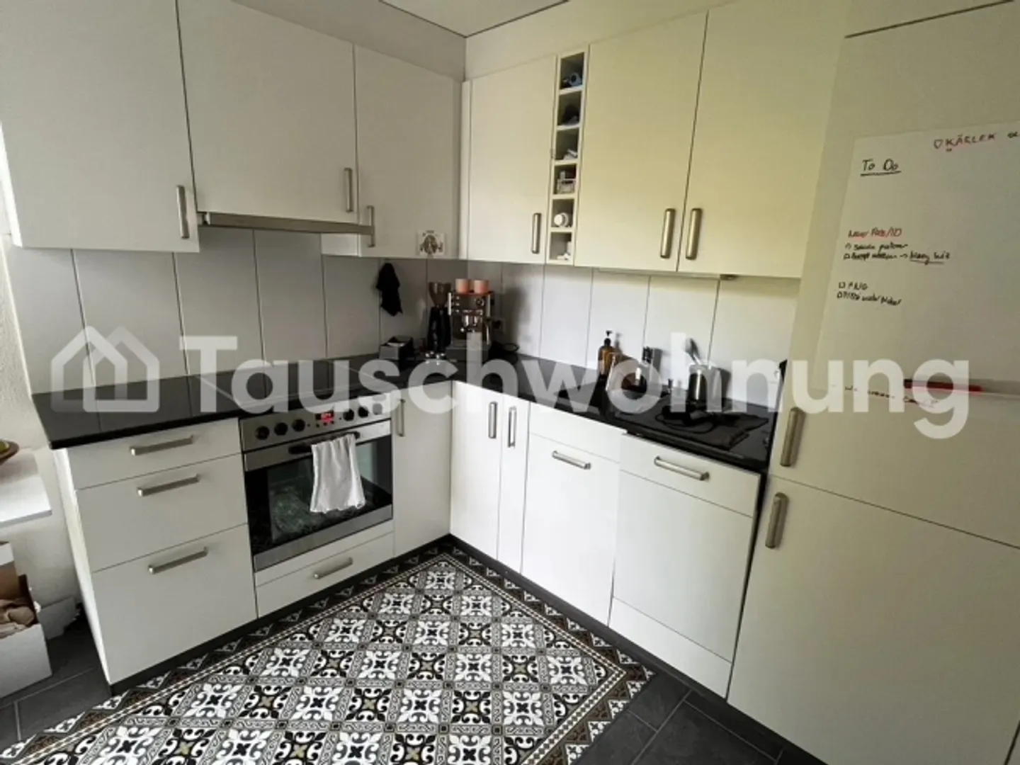 Geräumige Wohnung mit Balkon - Foto 4 von 9