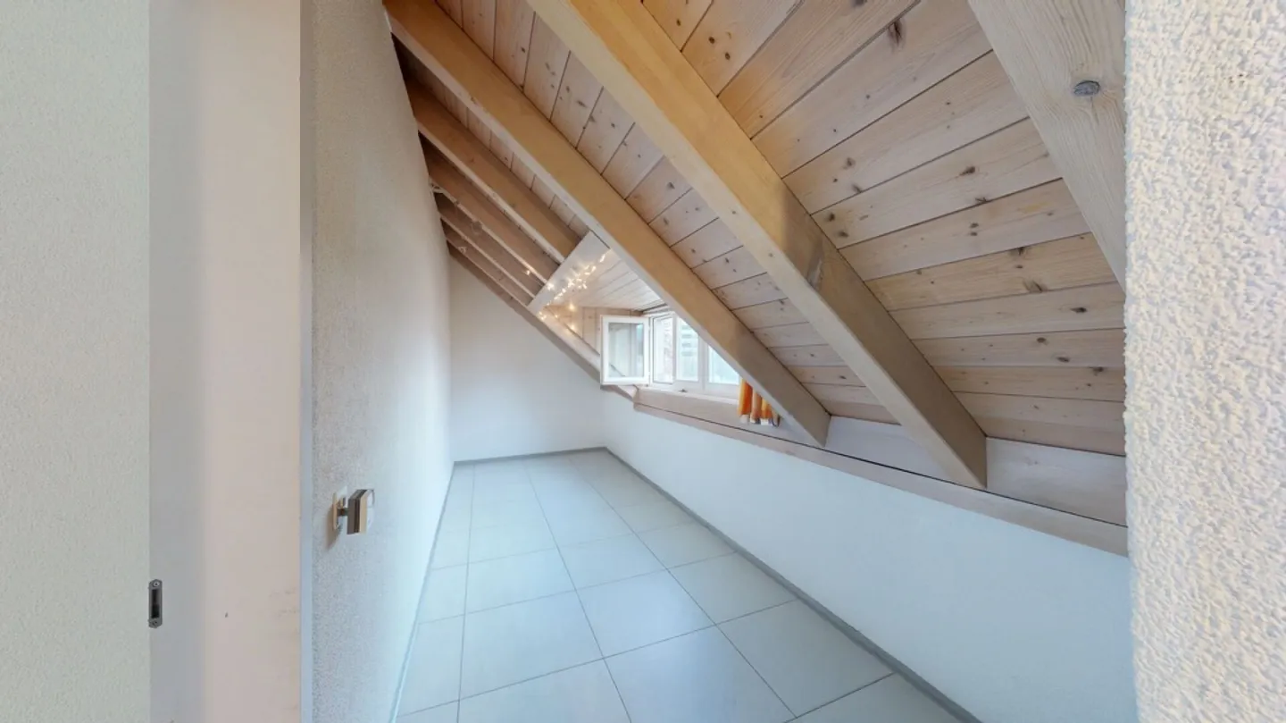 Zentrale 5.5 Zi. Eigentumswohnung - Foto 9 von 13