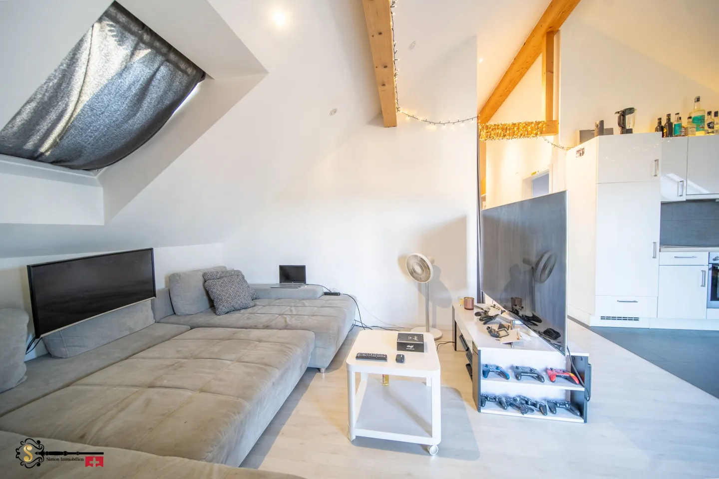 Appartamento mansardato di 3,5 locali con carattere loft - Foto 5 di 9
