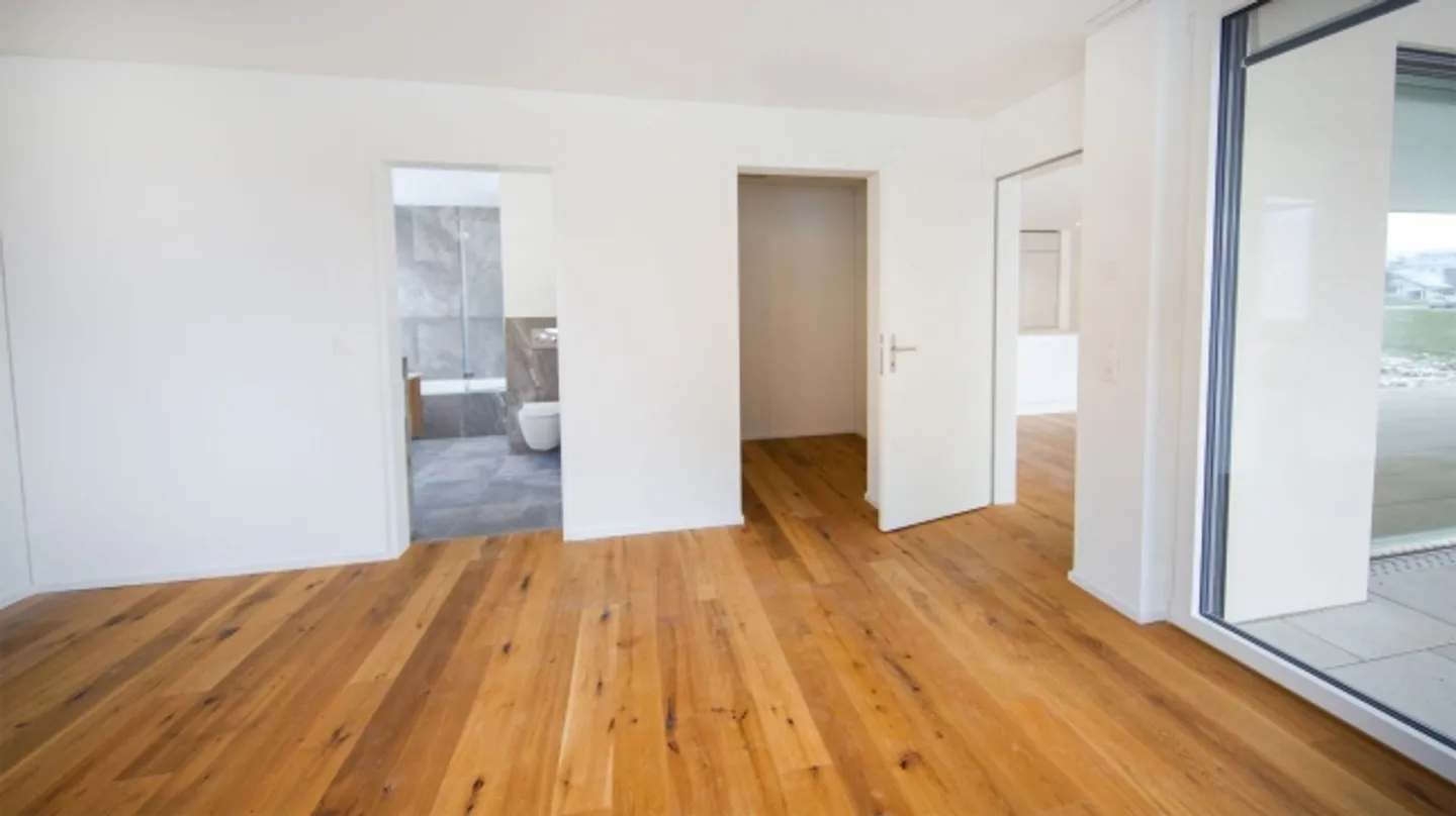 Helle 4.5-Zimmer-Wohnung mit Balkon in Neudorf kaufen - Foto 7 von 11