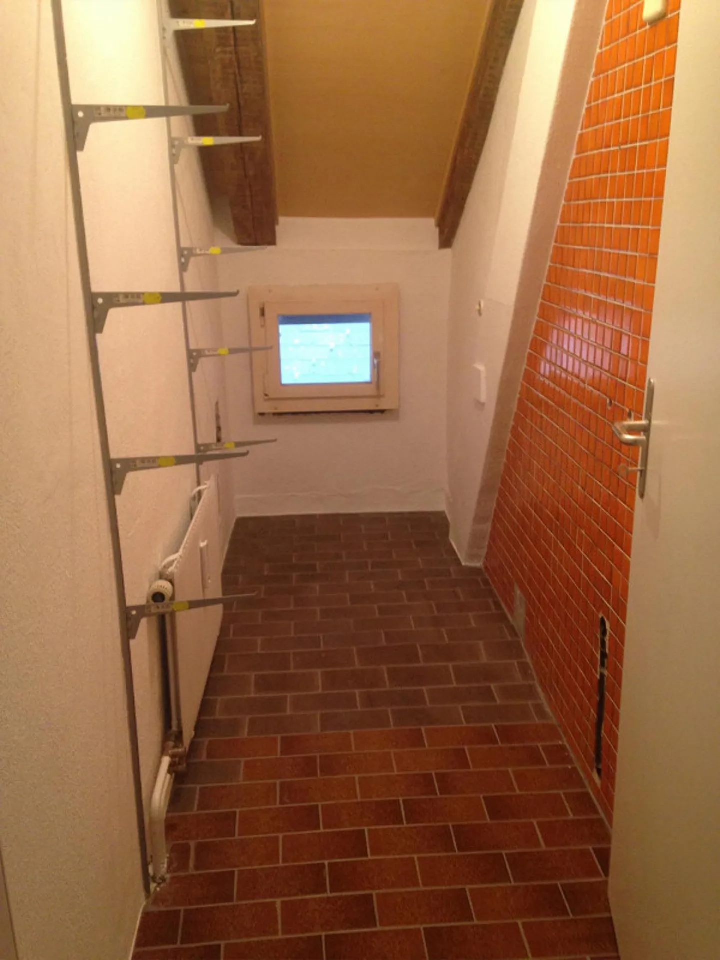 Appartamento mansardato di 3,5 locali in affitto a Chur - Foto 3 di 11