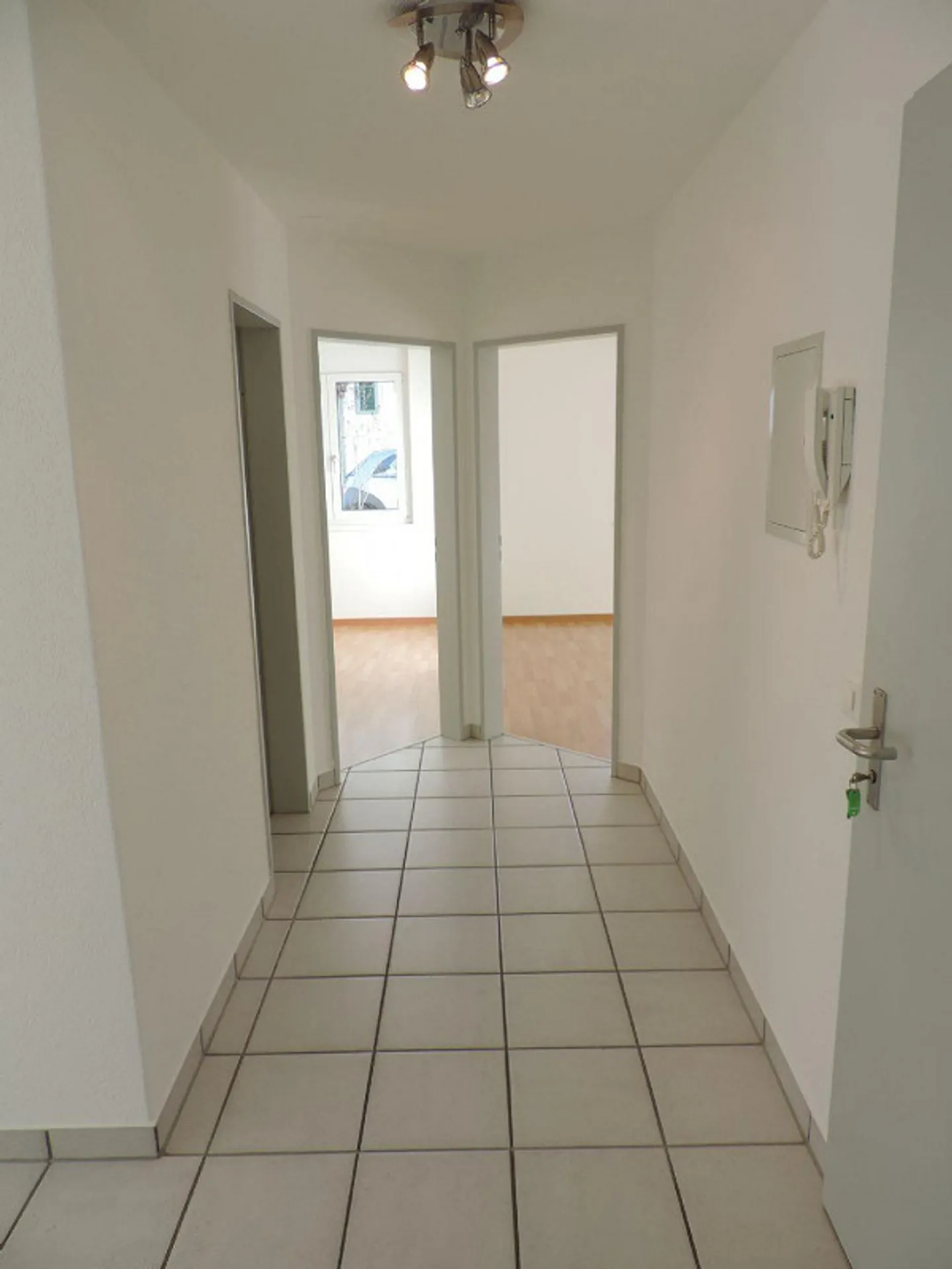 Appartement lumineux de 4,5 pièces - Photo 5 sur 9