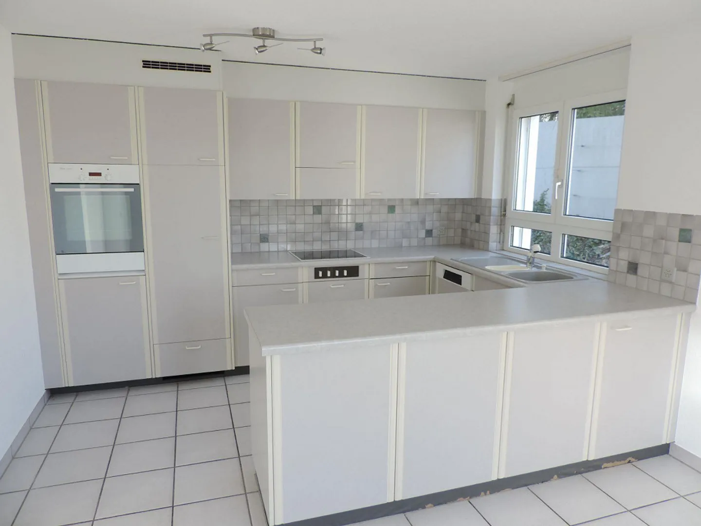 Appartement lumineux de 4,5 pièces - Photo 6 sur 9