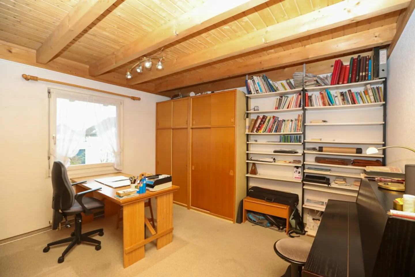 Casa familiare a schiera ben tenuta con giardino spazioso - Foto 7 di 11