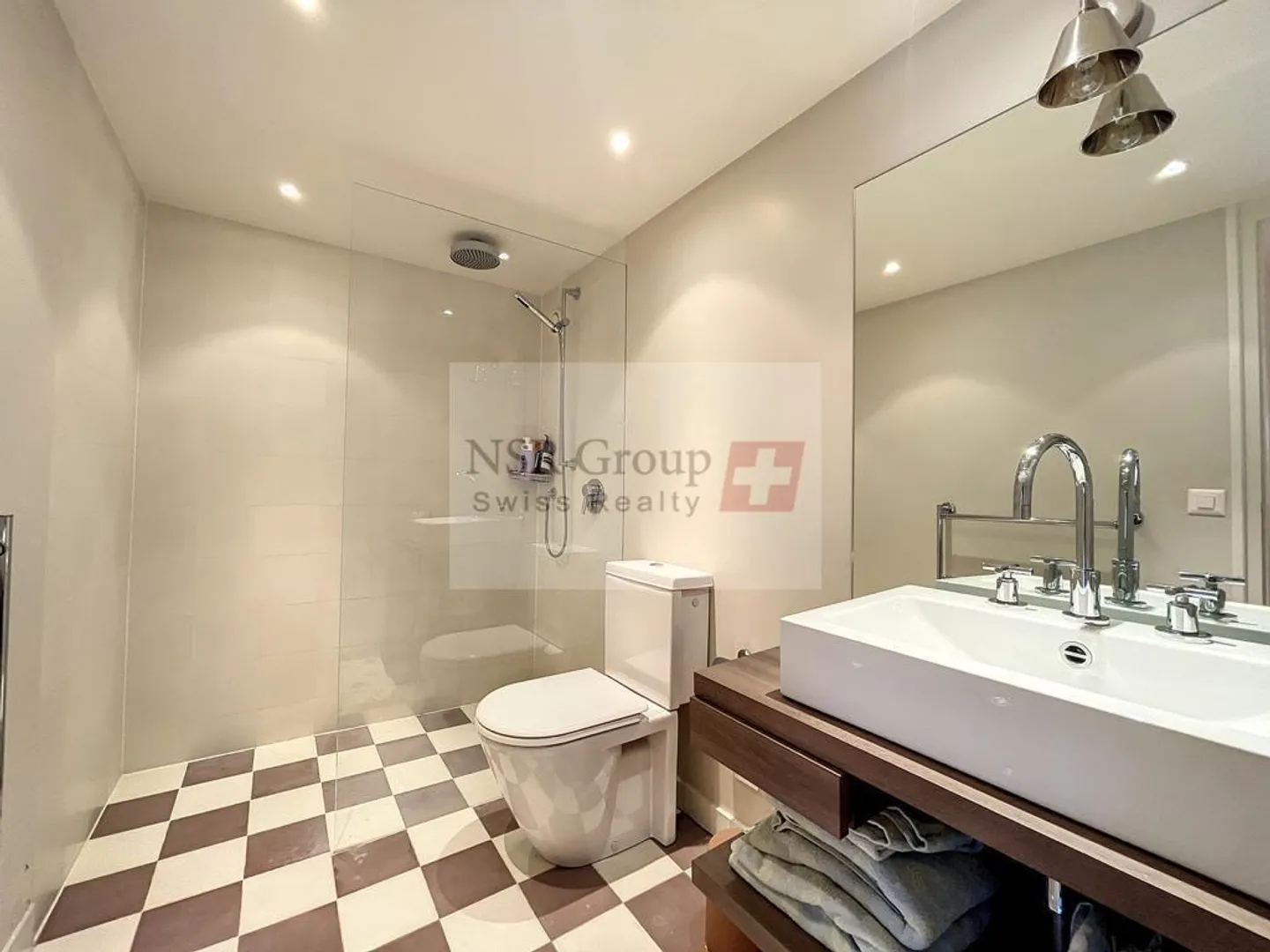 Duplex Spacieux dans Quartier Familial - Photo 3 sur 6