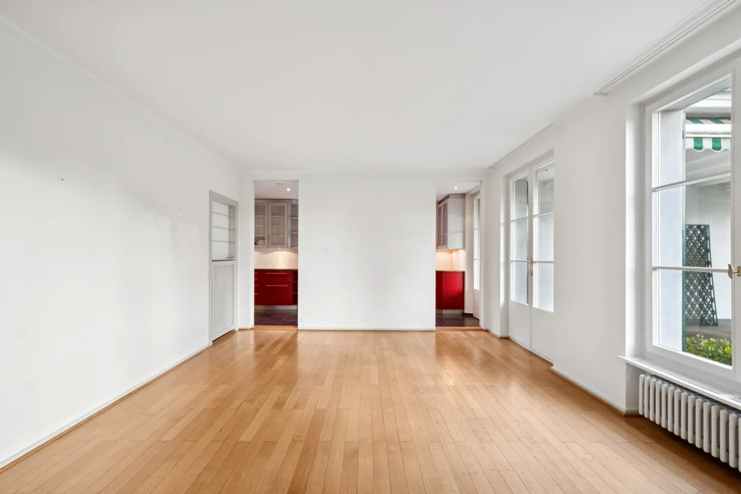 Charming Country House Villa with a View over Arlesheim - Photo 4 of 13