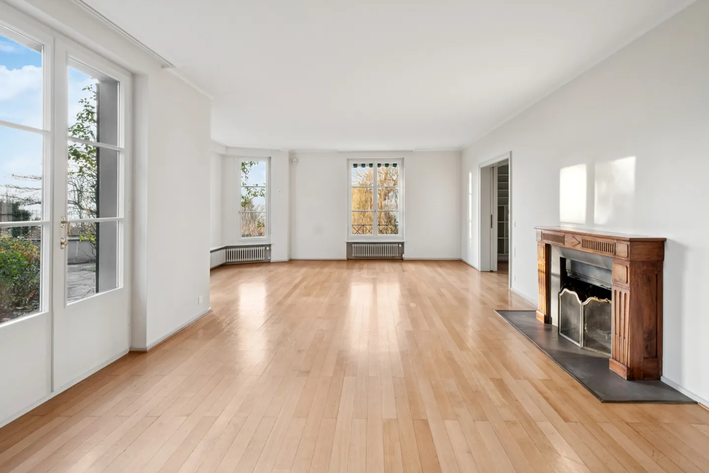 Charming Country House Villa with a View over Arlesheim - Photo 5 of 13