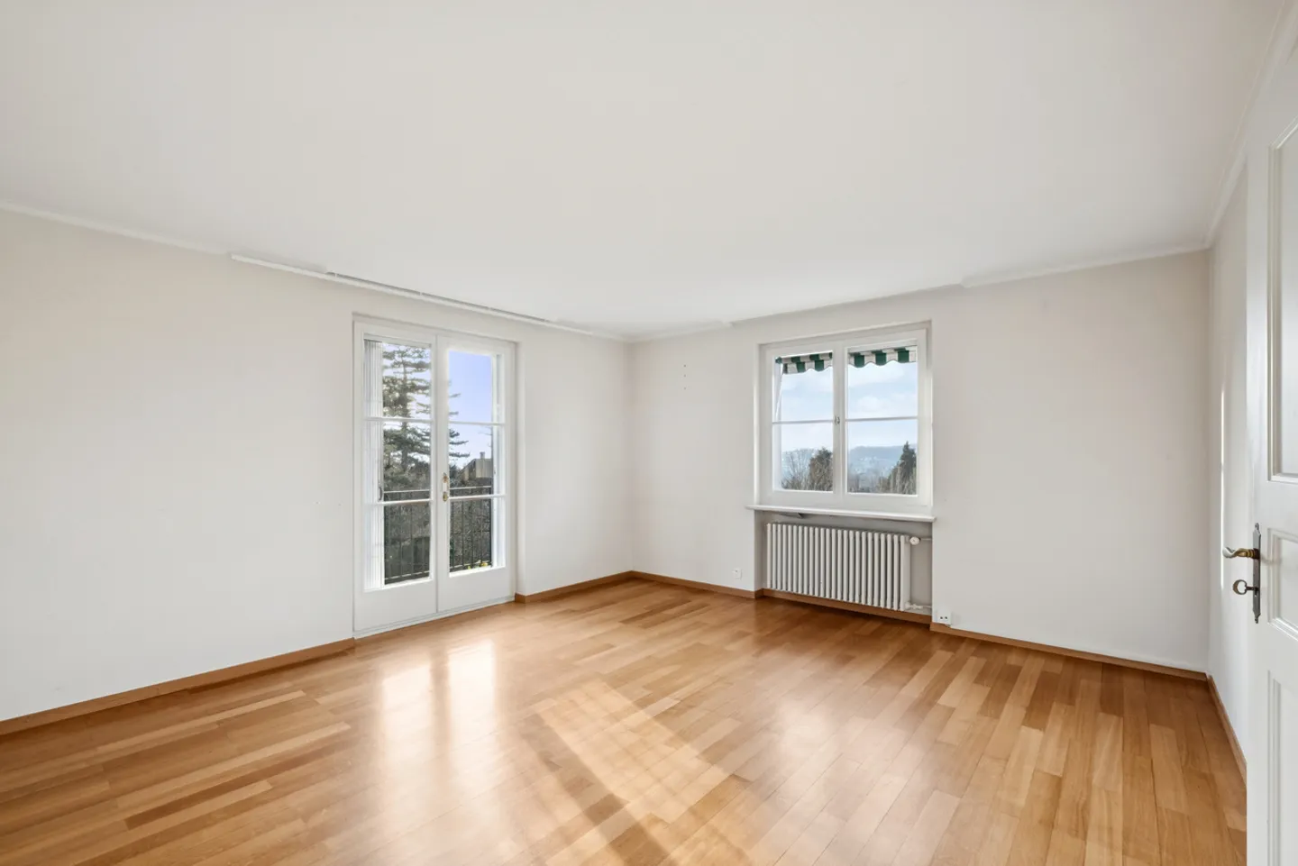 Charming Country House Villa with a View over Arlesheim - Photo 11 of 13