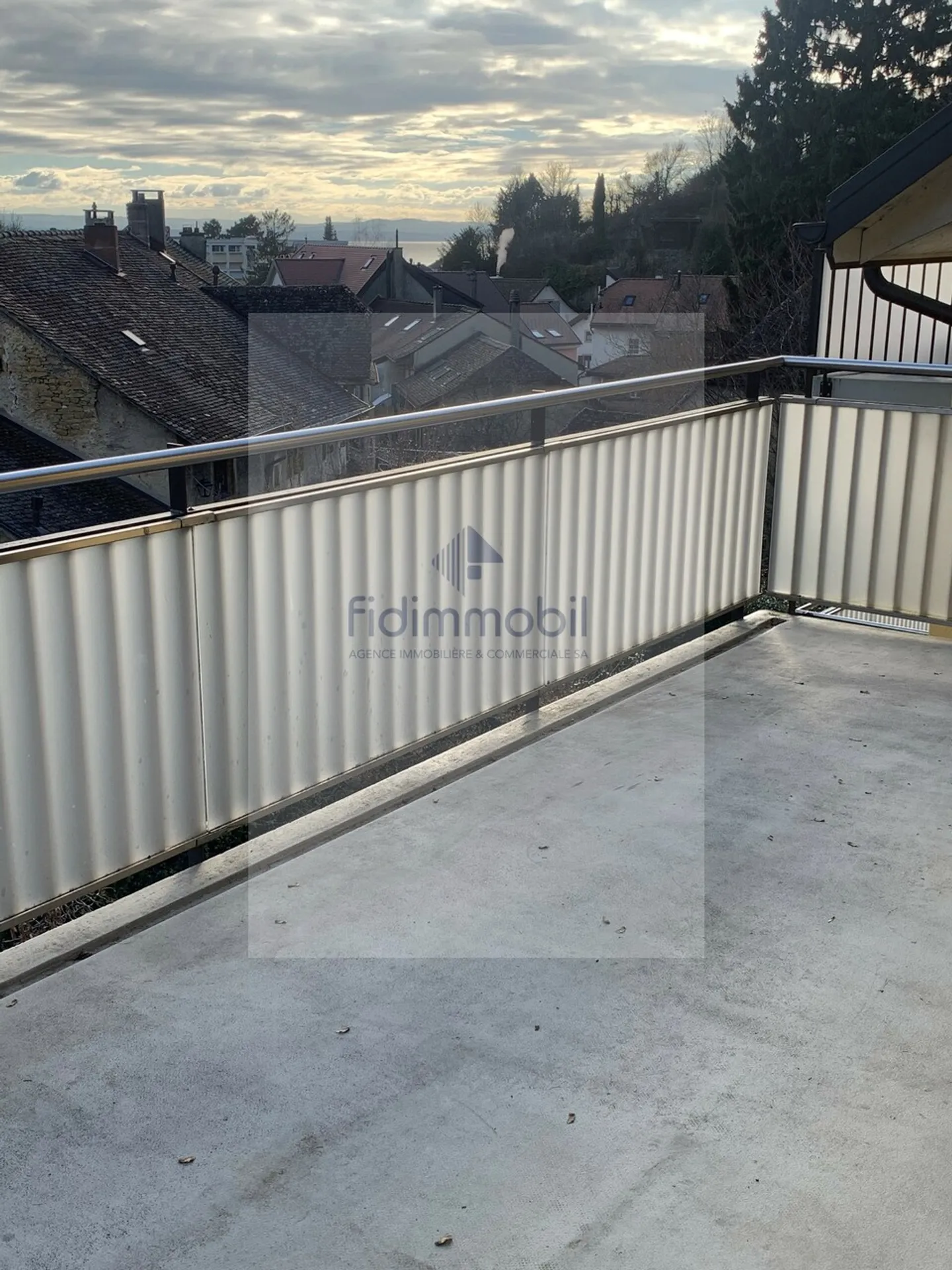 Duplex di alta qualità nel cuore del villaggio di Hauterive - Foto 10 di 10