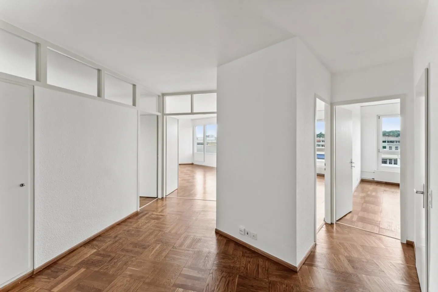 Appartamento 5.5 stanze - Foto 3 di 9