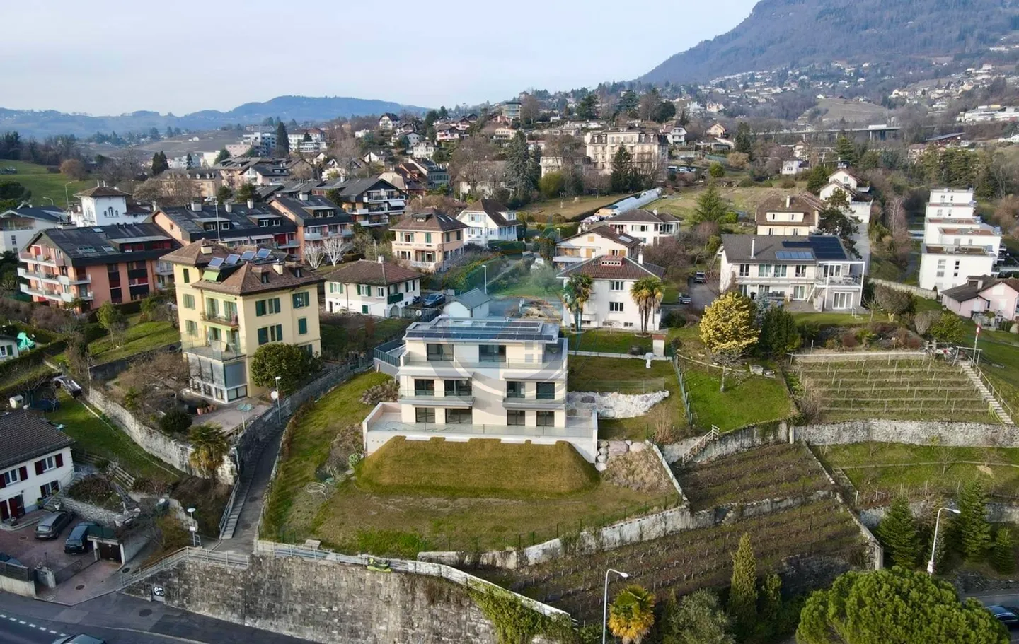 NUOVO APPARTAMENTO 4,5 STANZE CON VISTA PANORAMICA SUL LAGO - Foto 19 di 20